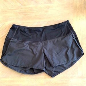 Lululemon Speed Up shorts!